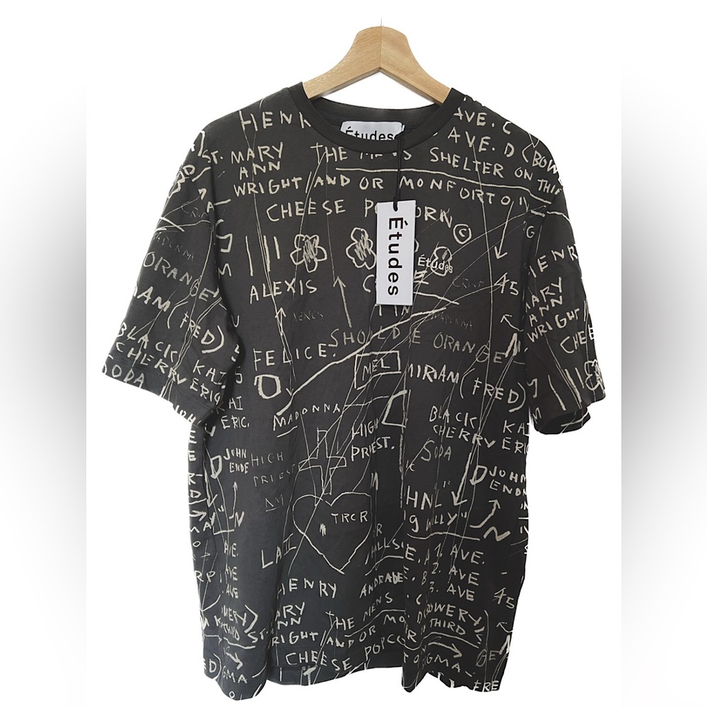 Études’ Basquiat Collection graphic tee (size large)